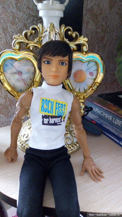 Одежда от куклы Дефа на парне с экшен телом Coolmodel