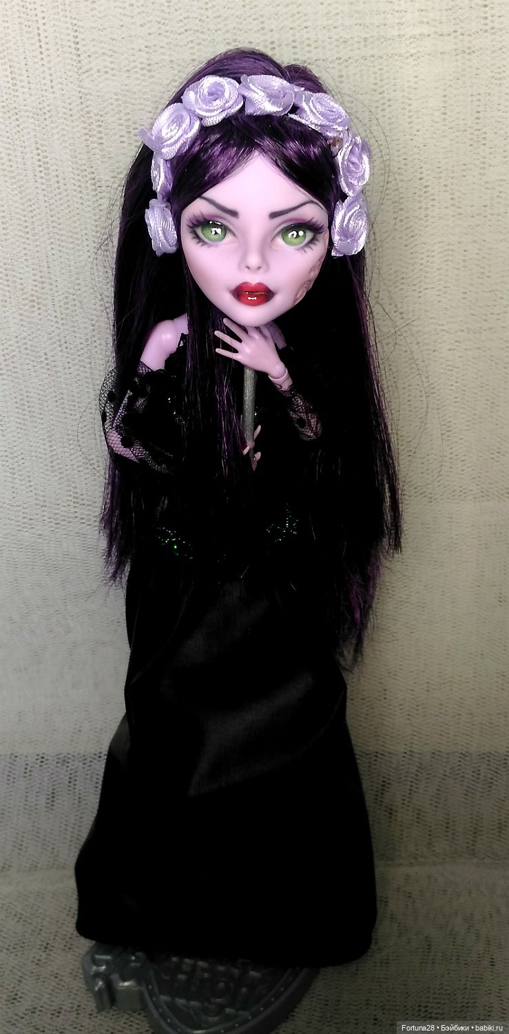 Двуликая колдунья - страшно прекрасная (фото 9)