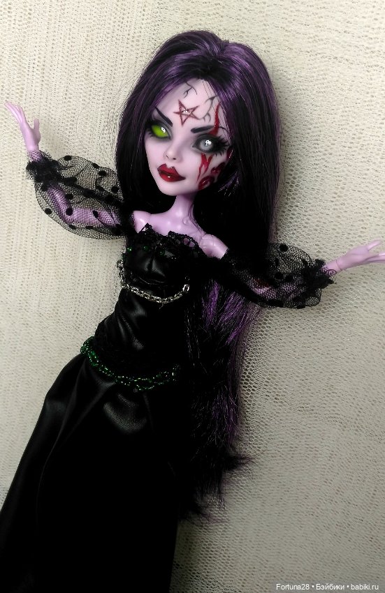 Двуликая колдунья - страшно прекрасная (фото 8)