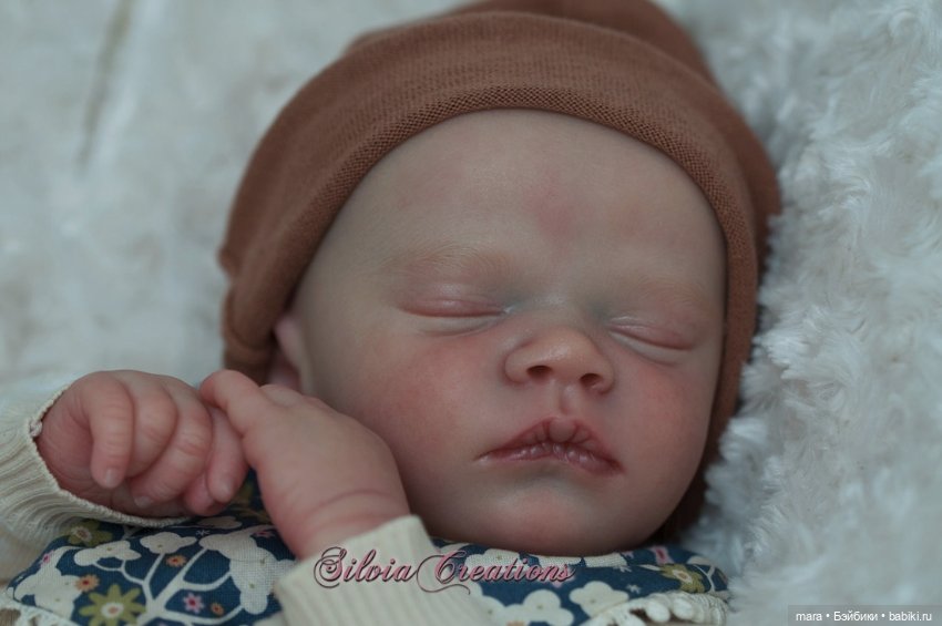 Realborn Christopher asleep, автор прототипа Silvia Ezquerra