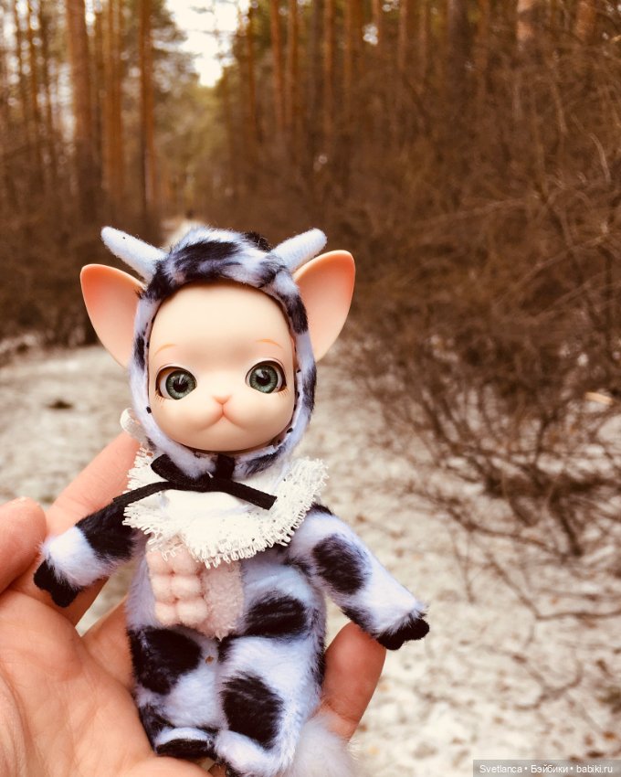 Крошка Pang на лесной прогулке