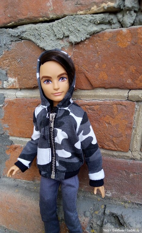 Прогулка во дворе с племянницами: Хантер, Гаррет и фигурки. 02