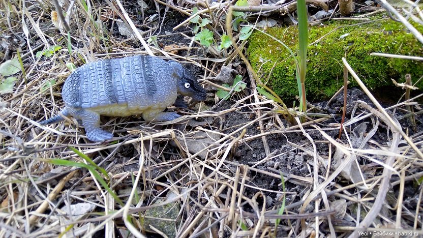 Прогулка во дворе с племянницами: Хантер, Гаррет и фигурки. 01 (фото 6)