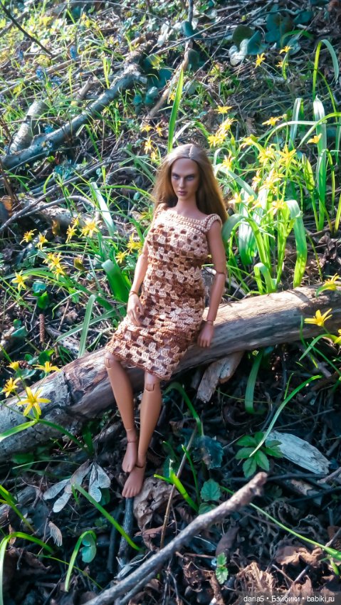 Весенняя прогулка — Коллекционные фигурки Hot Toys (Хот Тойс) 1:6: фото (фото 7)