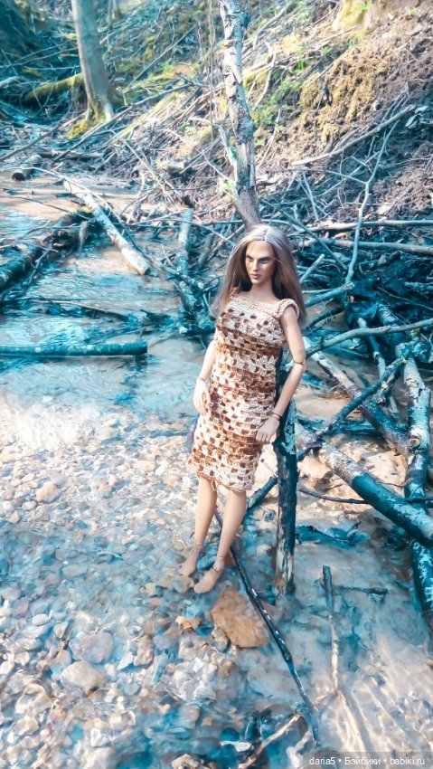 Весенняя прогулка — Коллекционные фигурки Hot Toys (Хот Тойс) 1:6: фото (фото 10)