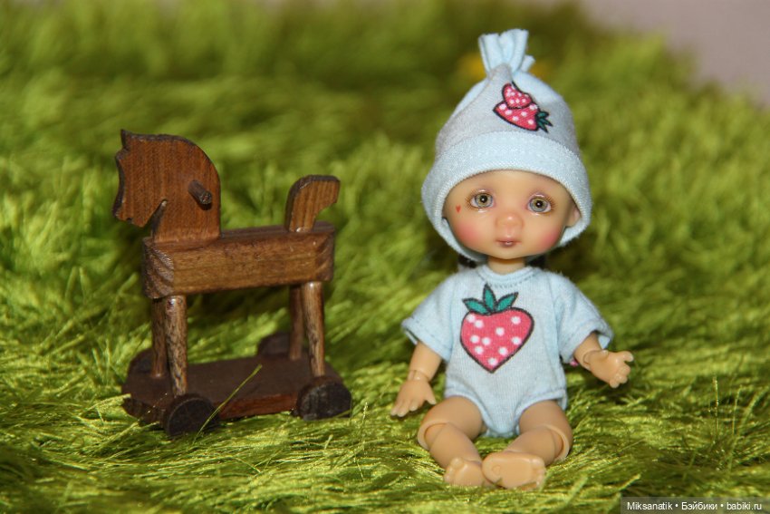 Жизнь маленькой Софии - IttyBritt от Nikki Britt