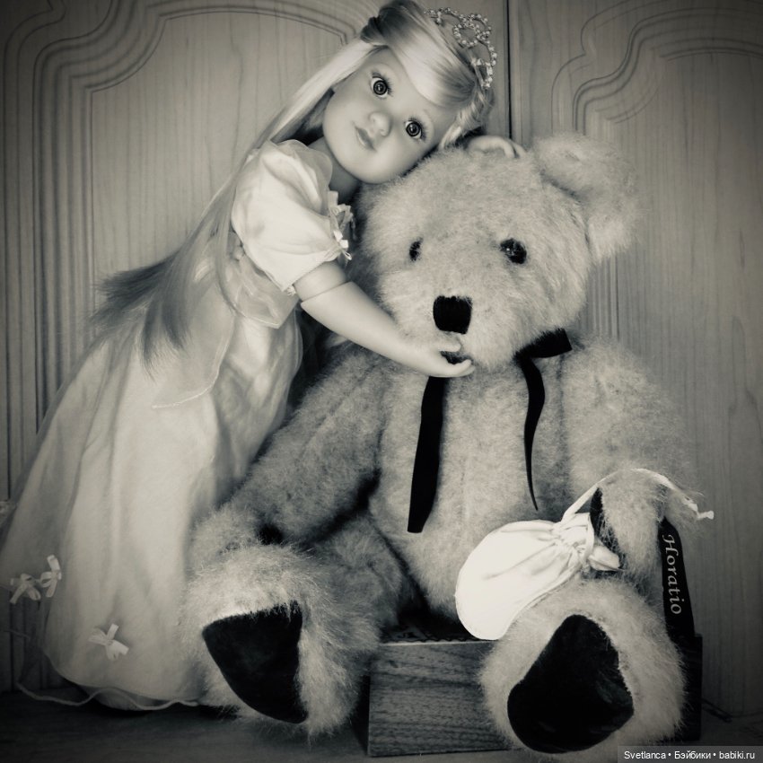 Лучшие друзья куколок... Медведи! Ч/б фото (фото 2)