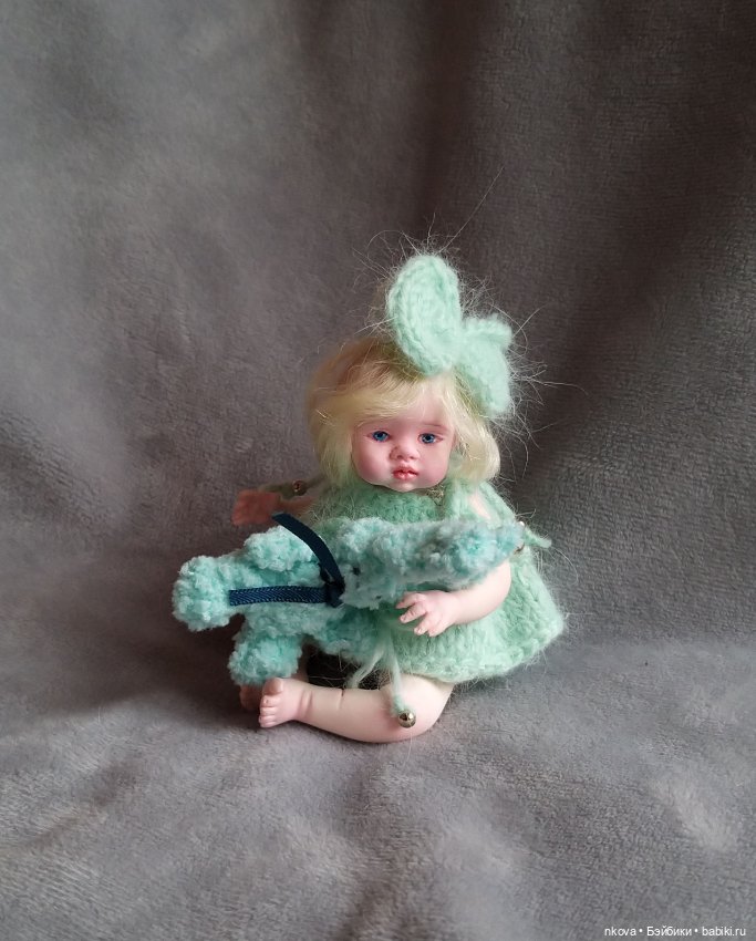 Маленькие куклы. Девчонки, девчонки