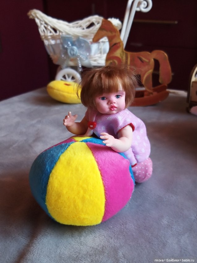 Маленькие куклы. Девчонки, девчонки