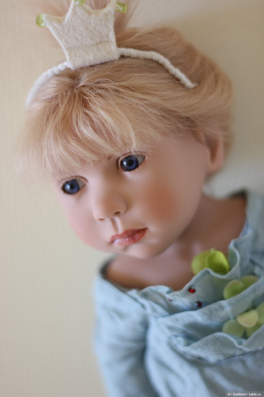 Принцесса Fenja Zwergnase рост 40 см коллекция 2009 года (фото 8)