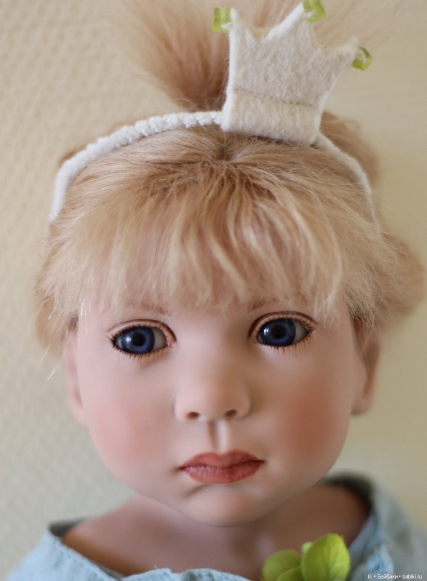 Принцесса Fenja Zwergnase рост 40 см коллекция 2009 года (фото 9)