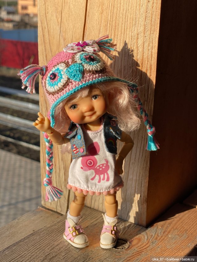 Патти и Кирра, девочки на прогулке