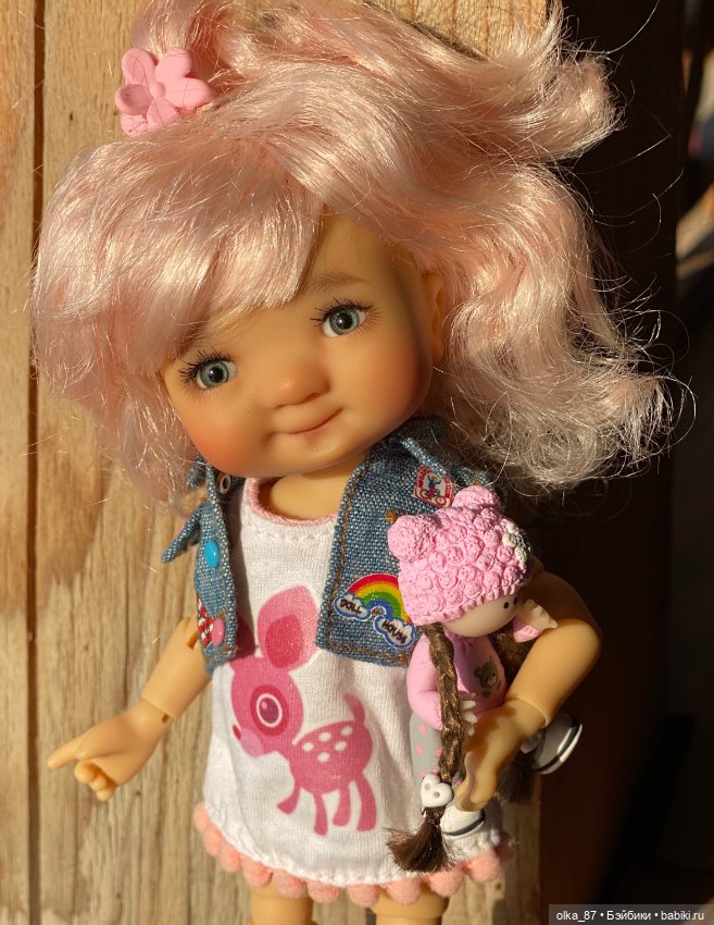 Патти и Кирра, девочки на прогулке