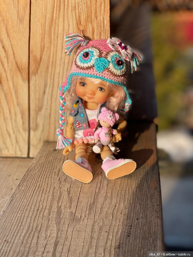 Патти и Кирра, девочки на прогулке