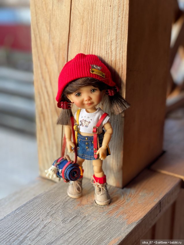 Патти и Кирра, девочки на прогулке