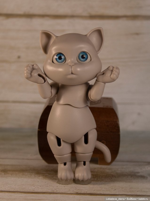 О бедной кошечке замолвите слово