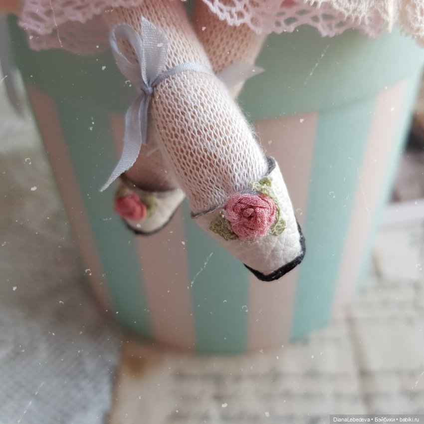 Николь - миниатюрная текстильная кукла (фото 5)