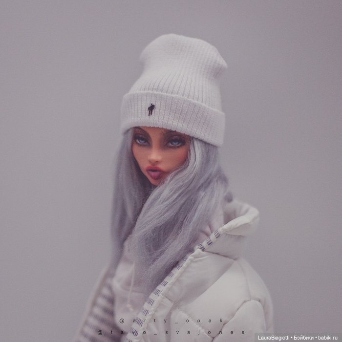 Билли Айлиш ООАК на базе Бладгуд МХ (фото 2)