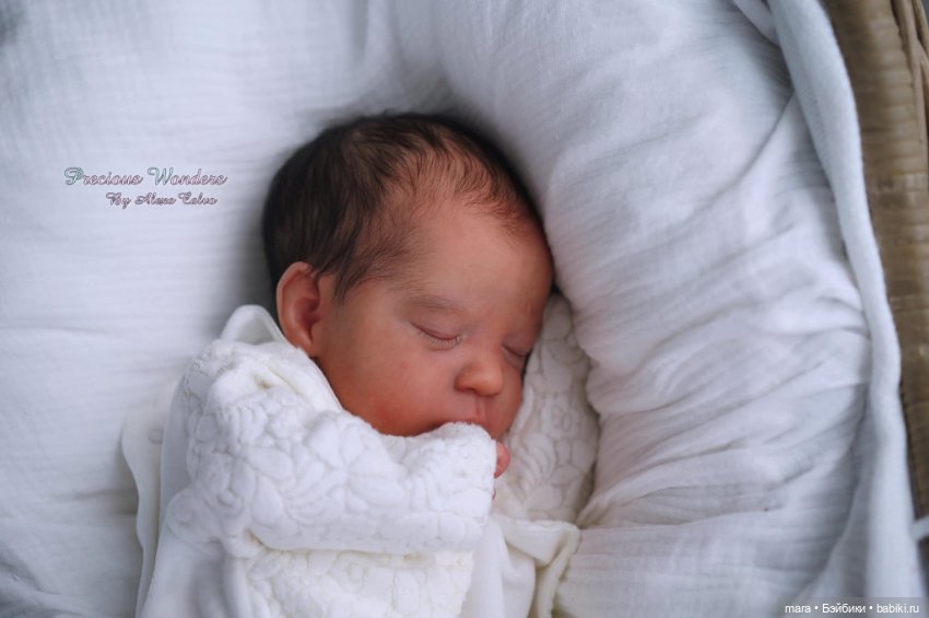 Mia скульптора Ирины Капланской, автор прототипа Alexa Calvo