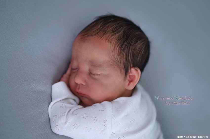 Mia скульптора Ирины Капланской, автор прототипа Alexa Calvo