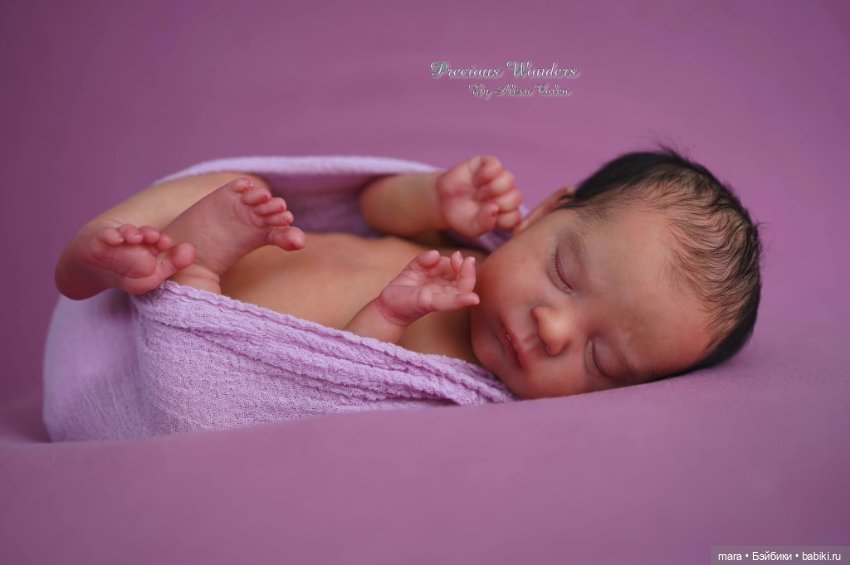 Mia скульптора Ирины Капланской, автор прототипа Alexa Calvo