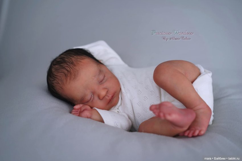 Mia скульптора Ирины Капланской, автор прототипа Alexa Calvo