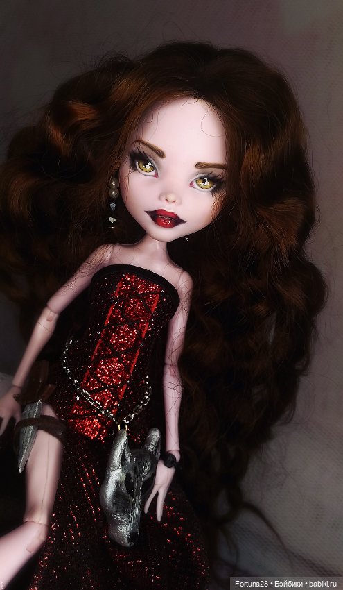 Красная шапочка - охотница на волков