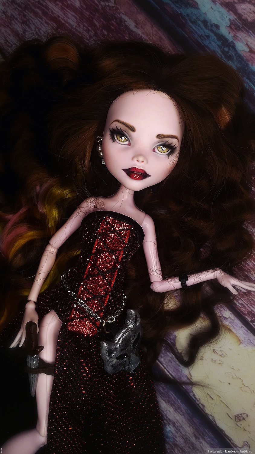 Красная шапочка - охотница на волков