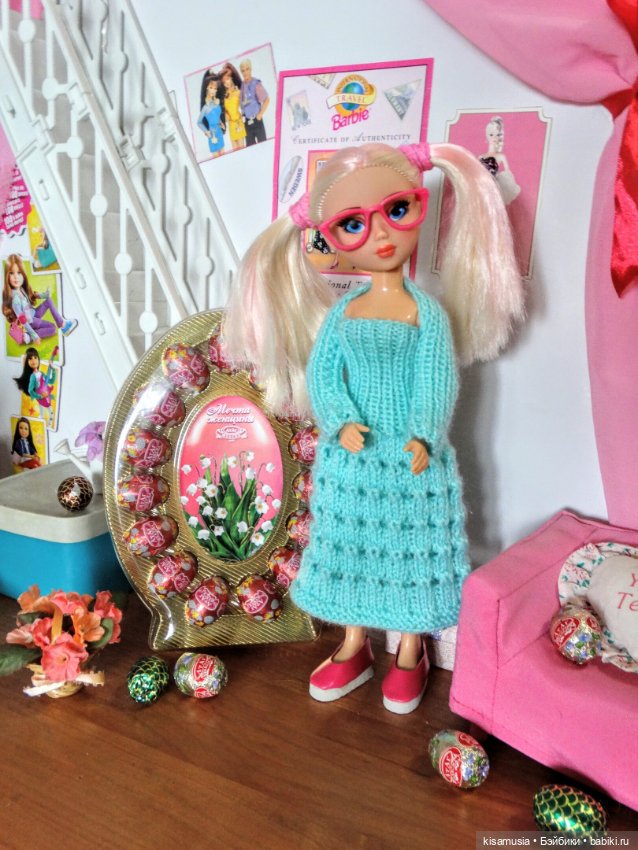 Умницы в вязаных нарядах — Российские куклы Весна (фото 3)