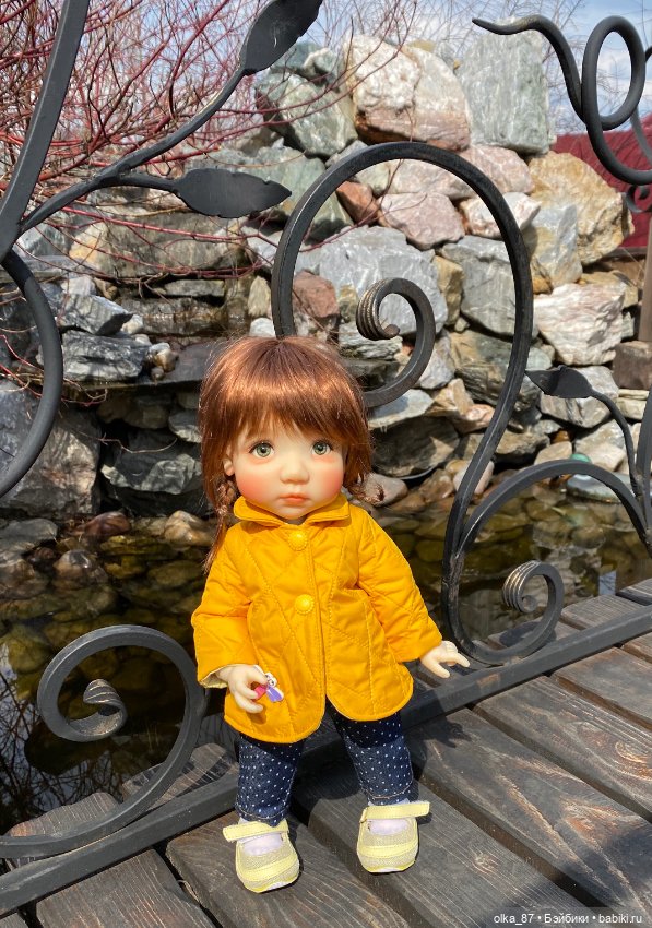 Весенняя прогулка с Майей