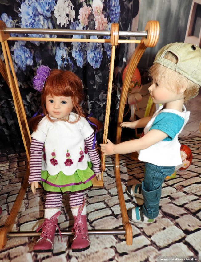 Куличей отведать гору и вагон яиц побить, Счастья, радости, здоровья, в Пасху радостным лишь быть