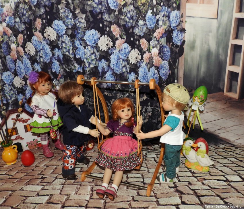 Куличей отведать гору и вагон яиц побить, Счастья, радости, здоровья, в Пасху радостным лишь быть