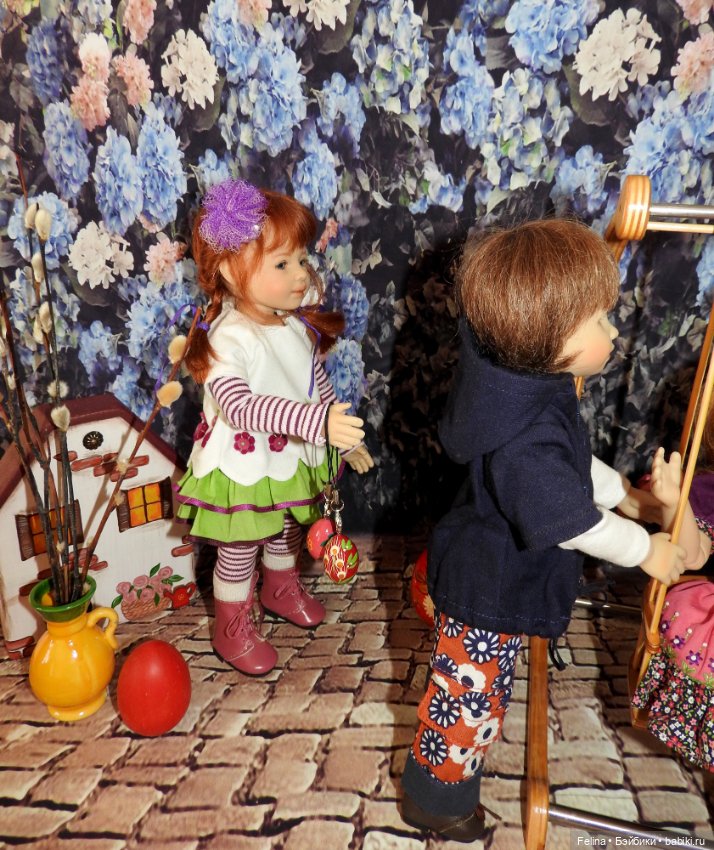 Куличей отведать гору и вагон яиц побить, Счастья, радости, здоровья, в Пасху радостным лишь быть