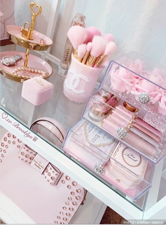 Добро пожаловать в страну "Розовых пони" или посторонним В