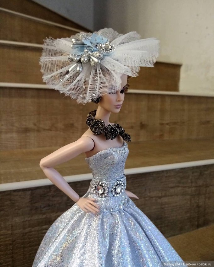 Дания Зарр в образе герцогини (фото 2)