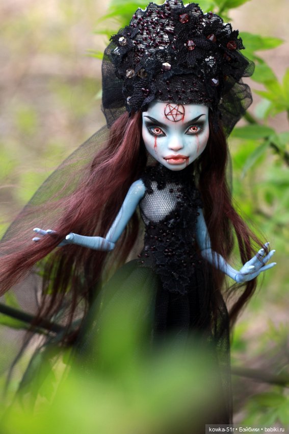 Вампиры не всегда спят ночью (фото 8)