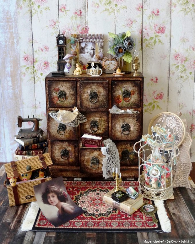 Старинный комод — Мебель для кукол и домиков: фото