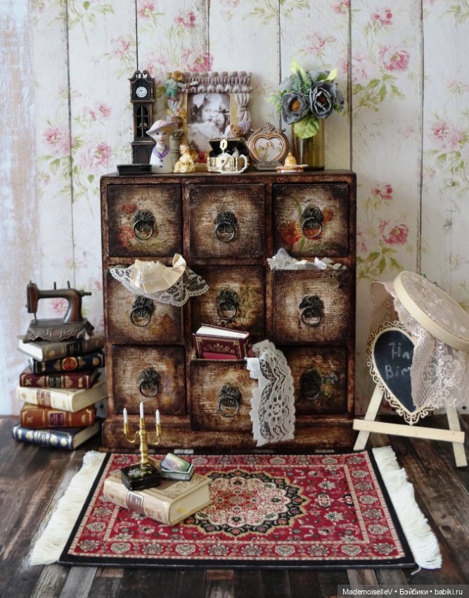 Старинный комод — Мебель для кукол и домиков: фото (фото 9)