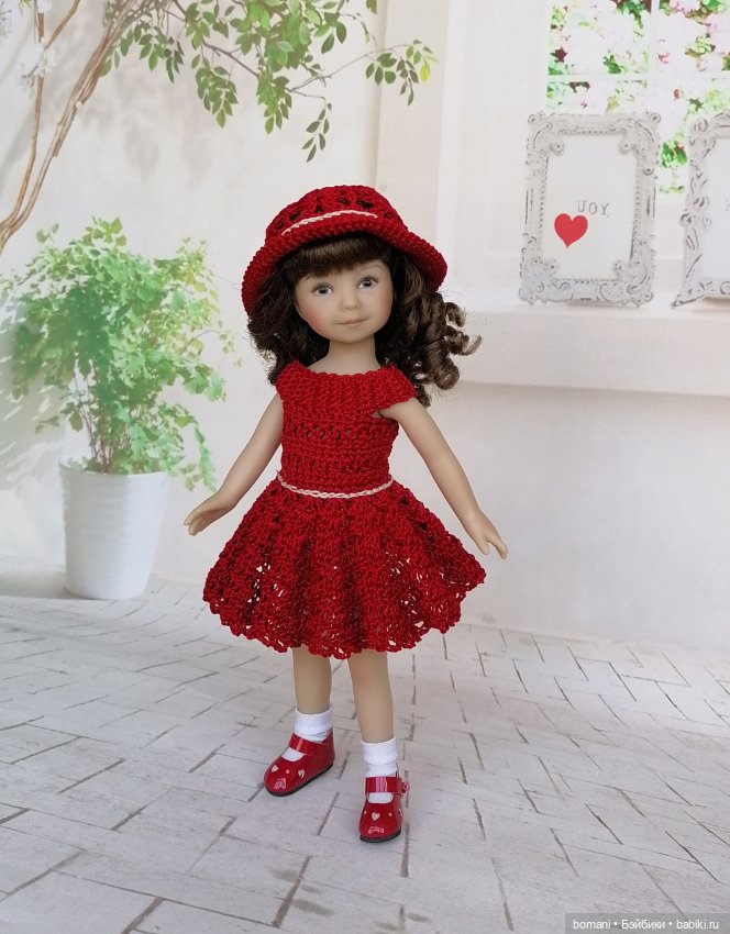 Красная шапочка из семейства Heartstring Dolls (фото 8)