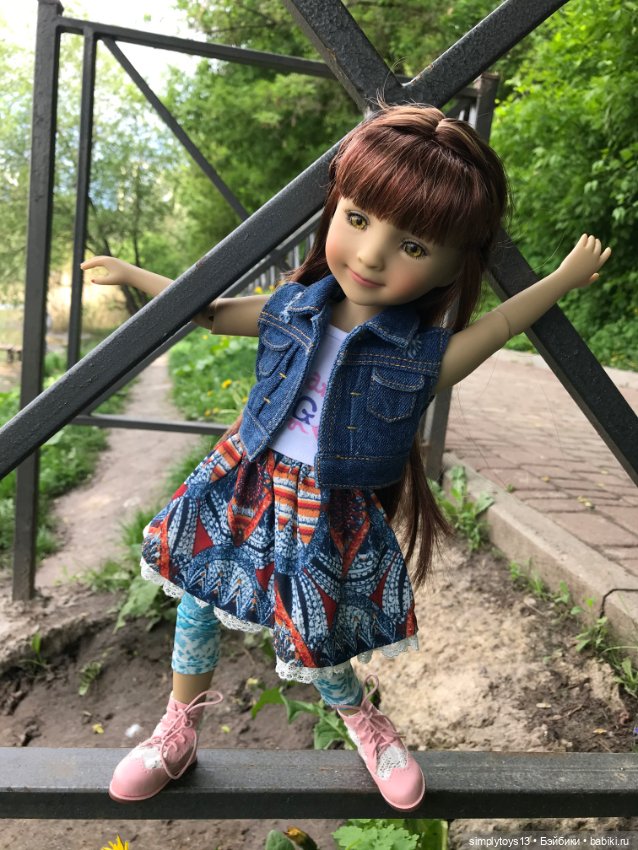 Белла — Куклы Ruby Red (Руби Ред) Fashion Friends: Siblies