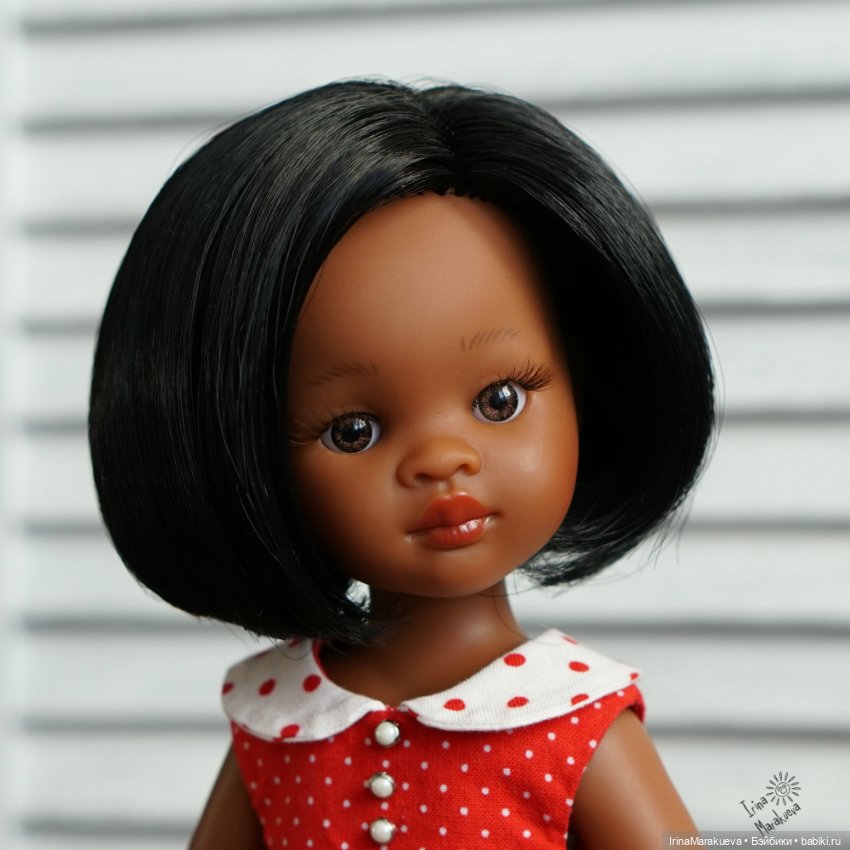 Маленькое красное платье — Куклы Paola Reina (Паола Рейна): новинки (фото 2)