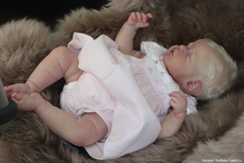 Loulou скульптора Joanna Kazmierczak, автор куклы Cheryl van Pletzen