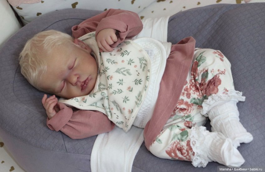 Loulou скульптора Joanna Kazmierczak, автор куклы Cheryl van Pletzen