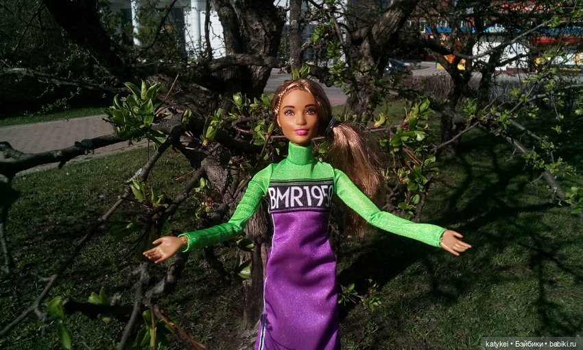 Новое Платье Королевы — Куклы Barbie (Барби): Looks (фото 4)