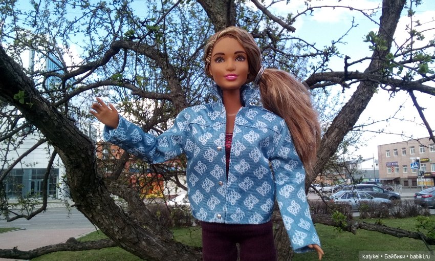 Новое Платье Королевы — Куклы Barbie (Барби): Looks