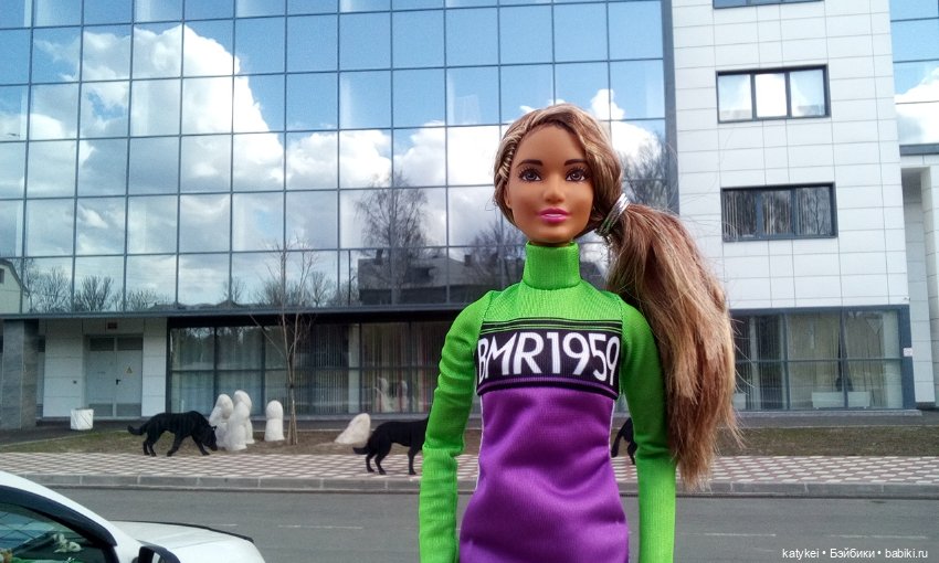 Новое Платье Королевы — Куклы Barbie (Барби): Looks