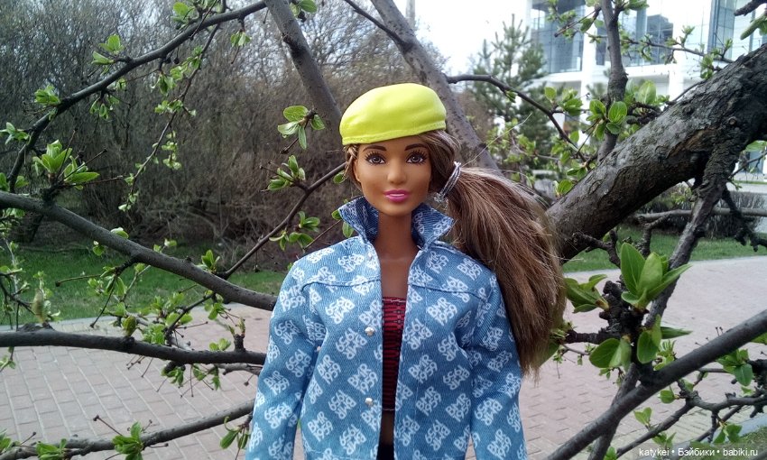 Новое Платье Королевы — Куклы Barbie (Барби): Looks