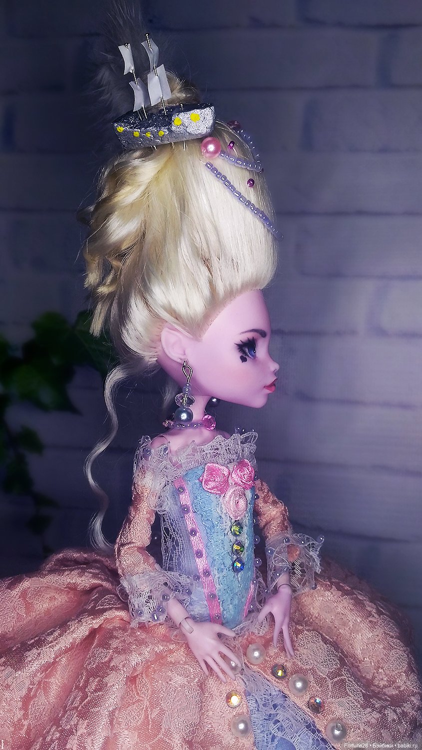 Мода времен - ООАК по мотивам Марии Антуанетты (фото 9)