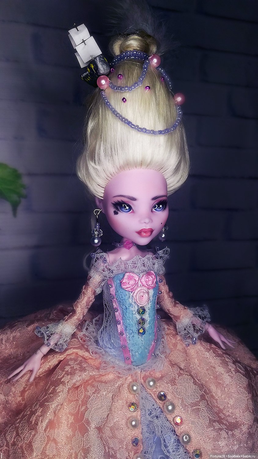 Мода времен - ООАК по мотивам Марии Антуанетты (фото 4)