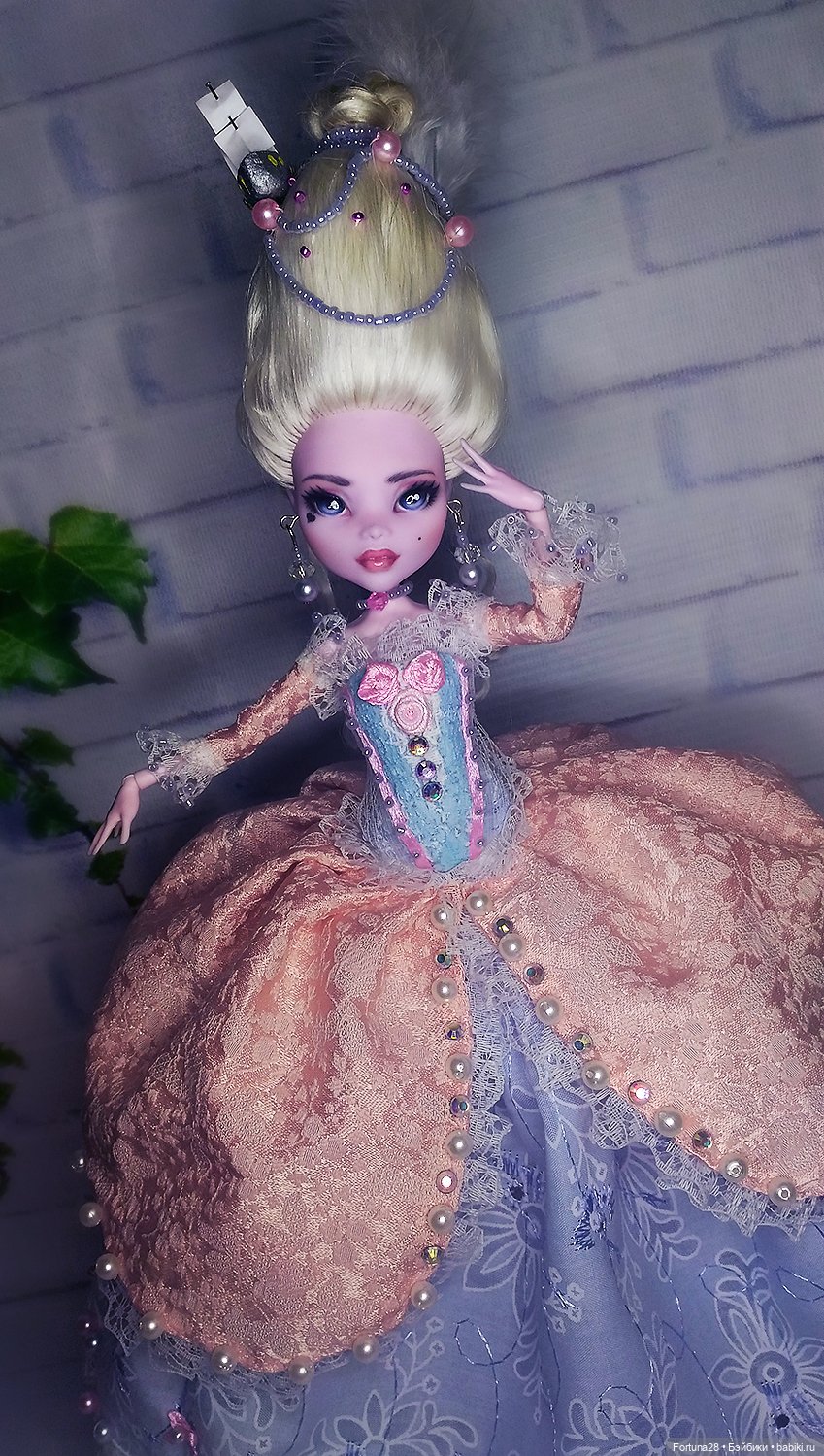 Мода времен - ООАК по мотивам Марии Антуанетты (фото 5)